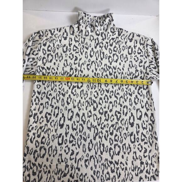 Chico's Leopard Print Cozy Mock Neck Sweater Size 3/XL - Picture 2 of 7